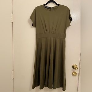 💖Olive green dress💖